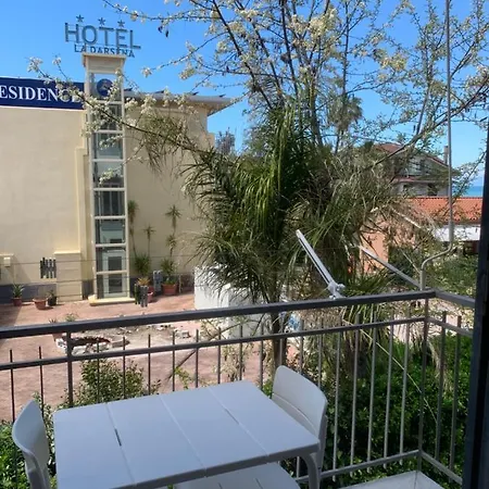 Vicoletto Sul Mare Di Antonucci Affittacamere & Appartamento Agropoli